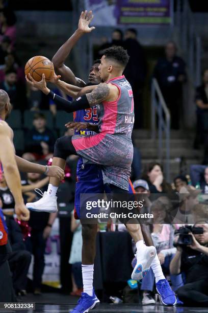 Oliver Hanlan of the Austin Spurs drives to the basket against the Grand Rapids Drive at the H-E-B Center at Cedar Park on January 20, 2018 in Cedar...