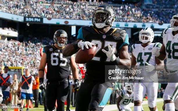 Leonard Fournette of the Jacksonville Jaguars in action against the New York Jets on October 1, 2017 at MetLife Stadium in East Rutherford, New...