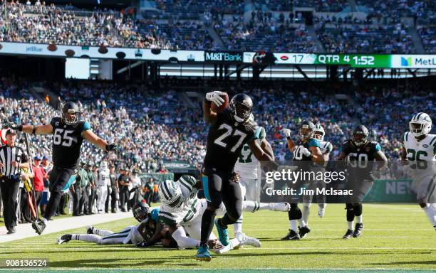 Leonard Fournette of the Jacksonville Jaguars in action against the New York Jets on October 1, 2017 at MetLife Stadium in East Rutherford, New...