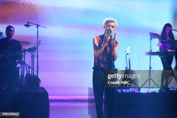 Jessica Chastain" Episode 1736 -- Pictured: Musical Guest Troye Sivan performs "The Good Side" in Studio 8H on Saturday, January 20, 2018 --