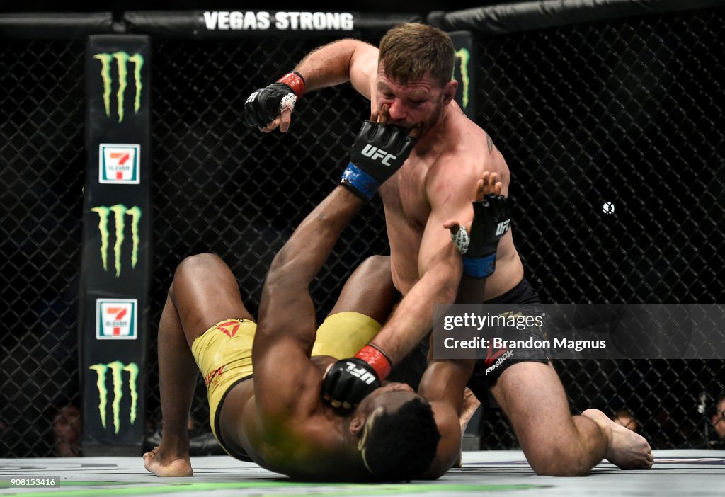 UFC 220: Miocic v Ngannou
