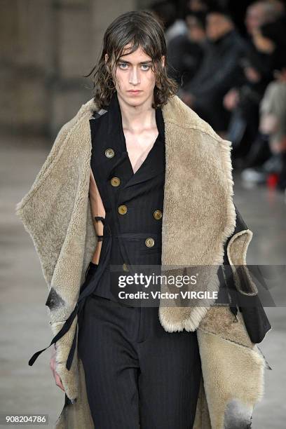 Model walks the runway during the Ann Demeulemeester Menswear Fall/Winter 2018-2019 show as part of Paris Fashion Week on January 19, 2018 in Paris,...