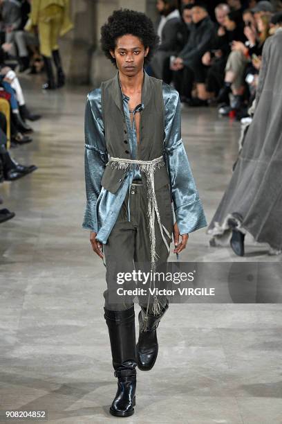 Model walks the runway during the Ann Demeulemeester Menswear Fall/Winter 2018-2019 show as part of Paris Fashion Week on January 19, 2018 in Paris,...