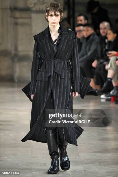 Model walks the runway during the Ann Demeulemeester Menswear Fall/Winter 2018-2019 show as part of Paris Fashion Week on January 19, 2018 in Paris,...