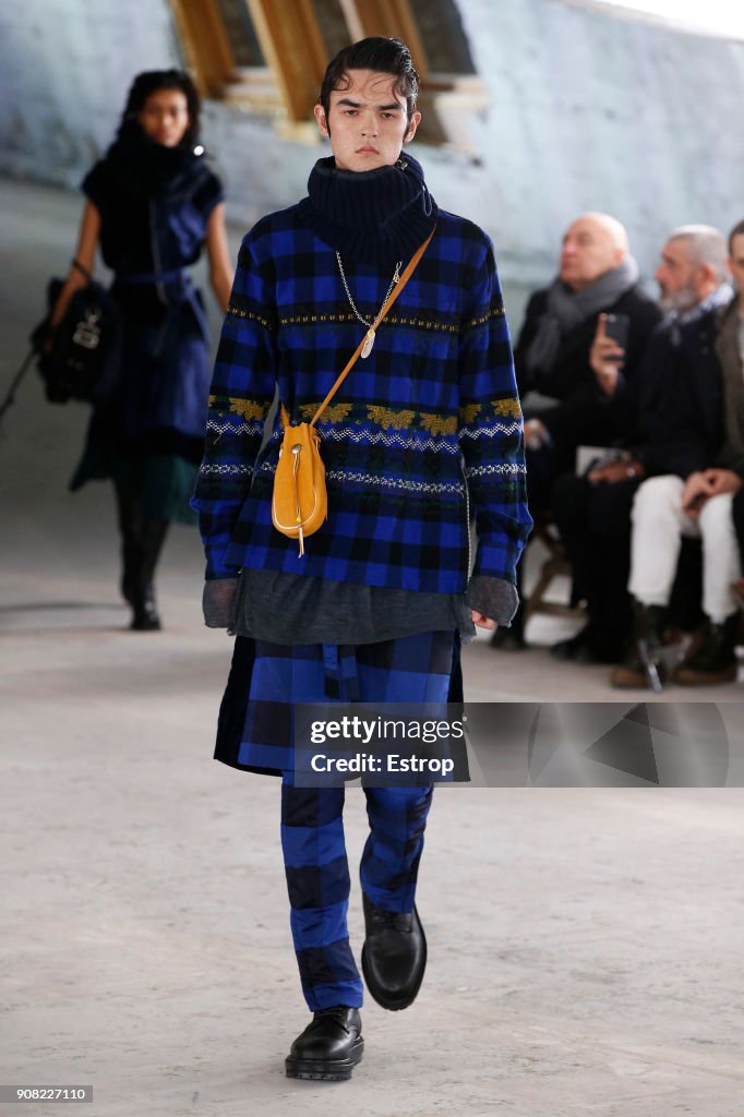 Sacai : Runway - Paris Fashion Week - Menswear F/W 2018-2019