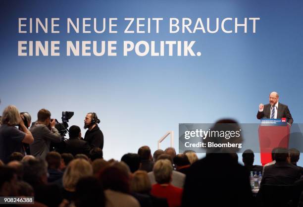 Martin Schulz, leader of the Social Democrat Party , speaks during a party conference in Bonn, Germany, on Sunday, Jan. 21, 2018. German Chancellor...