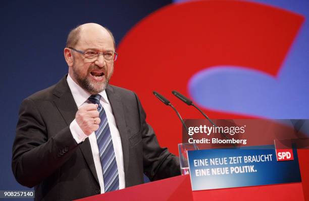 Martin Schulz, leader of the Social Democrat Party , speaks during a party conference in Bonn, Germany, on Sunday, Jan. 21, 2018. German Chancellor...