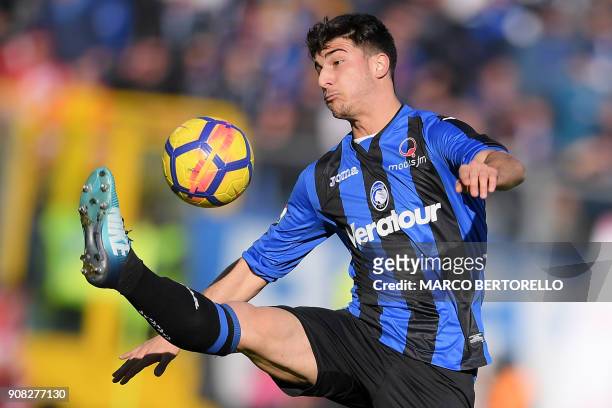 Atalanta's midfielder Riccardo Orsolini controls the ball during the Italian Serie A football match Atalanta Vs Napoli on January 21, 2018 at the...