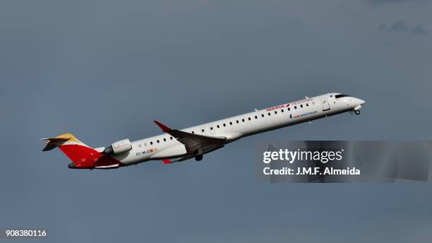 ec-mlo croatia airlines canadair crj-1000 - mlo stock pictures, royalty-free photos & images