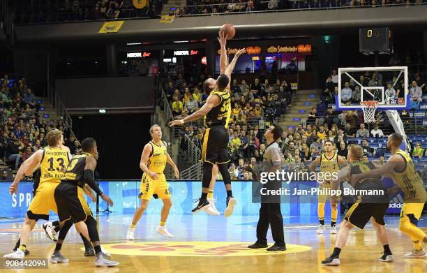 Marius Grigonis of Alba Berlin, Kerron Johnson of the MHP Riesen Ludwigsburg, Luke Sikma of Alba Berlin, Johannes Thiemann of the MHP Riesen...