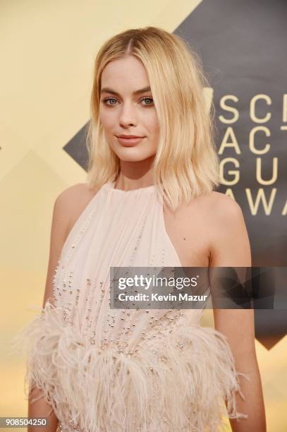 Actor Margot Robbie attends the 24th Annual Screen Actors Guild Awards at The Shrine Auditorium on January 21, 2018 in Los Angeles, California....