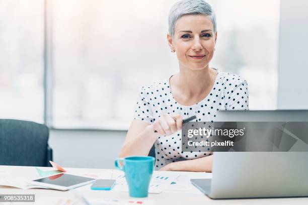 making business with confidence - lawyer woman stock pictures, royalty-free photos & images