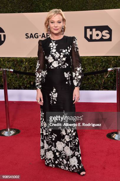 Actor Samantha Mathis attends the 24th Annual Screen Actors Guild Awards at The Shrine Auditorium on January 21, 2018 in Los Angeles, California....