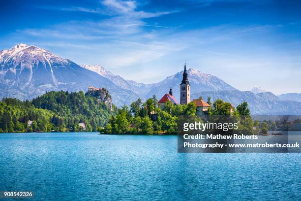 lake bled - eslovenia fotografías e imágenes de stock