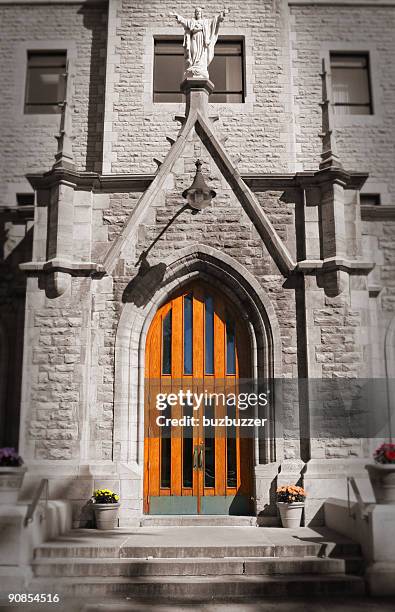 main entrance to st-lawrence school in montreal - buzbuzzer stock pictures, royalty-free photos & images