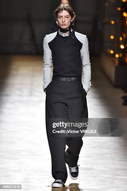 Model walks the runway during the Dior Homme Menswear Fall/Winter 2018-2019 show as part of Paris Fashion Week January 20, 2018 in Paris, France.