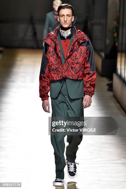 Model walks the runway during the Dior Homme Menswear Fall/Winter 2018-2019 show as part of Paris Fashion Week January 20, 2018 in Paris, France.