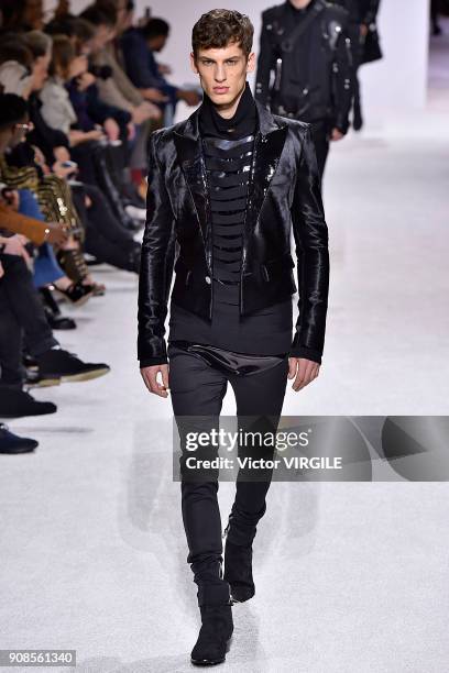 Model walks the runway during the Balmain Homme Menswear Fall/Winter 2018-2019 show as part of Paris Fashion Week on January 20, 2018 in Paris,...