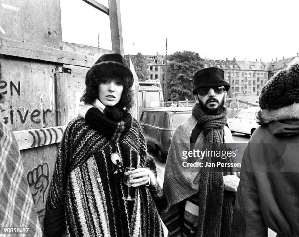 Ringo Starr and his girlfriend Nancy Lee Andrews pose in 1977 in Copenhagen, Denmark.