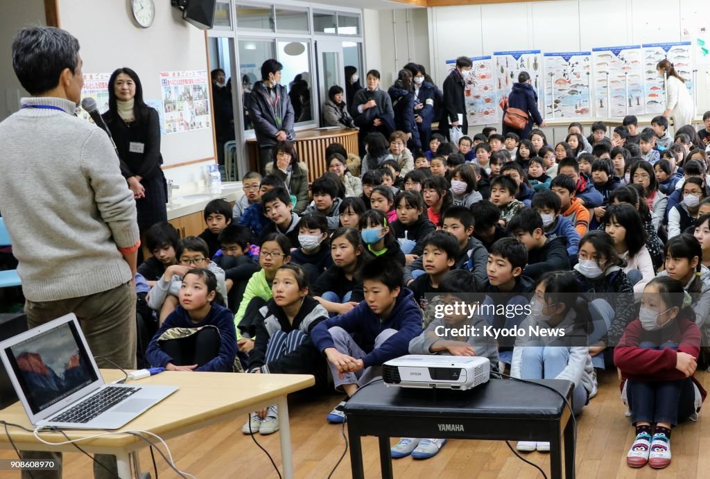 FEATURE: Japanese photographer brings "cinema stars" to Africa