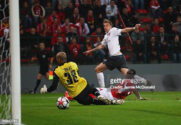 Nicklas Bendtner scores a goal for Arsenal during the UEFA Champions League Group H match between Standard Liege and Arsenal at the Sclessin Stadium...