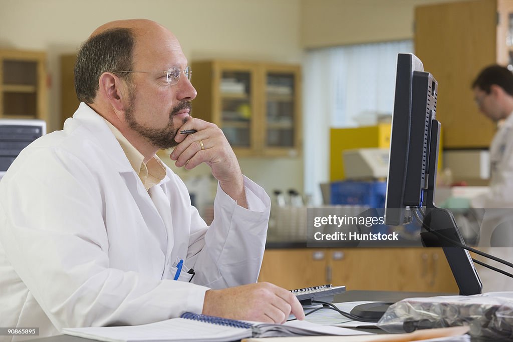Computer Lab Technical Lab Technician Working On A Computer High-Res Stock Photo - Getty Images