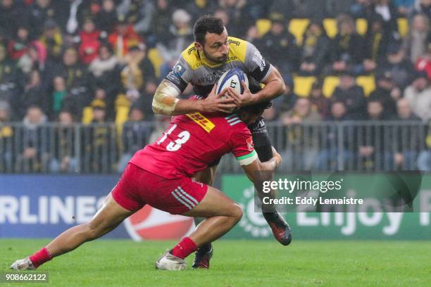 Jeremy Sinzelle of La Rochelle and Alofa Alofa of Harlequins during the Champions Cup match between La Rochelle and Harlequins on January 21, 2018 in...