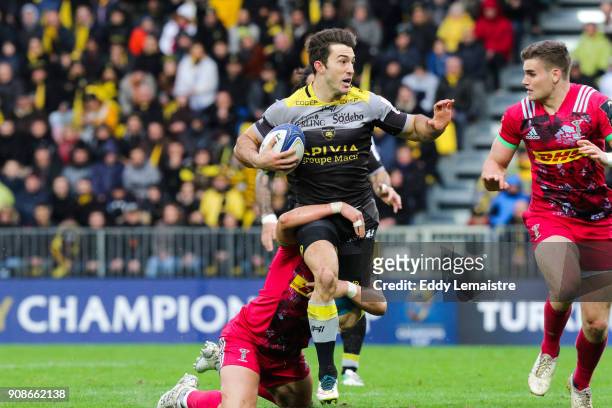 Paul Jordaan of La Rochelle and James Lang of Harlequins during the Champions Cup match between La Rochelle and Harlequins on January 21, 2018 in La...