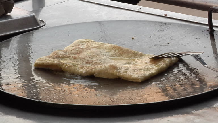Kaapse Roti 452 Thai Roti Stock Videos, Footage, & 4K Video Clips - Getty Images