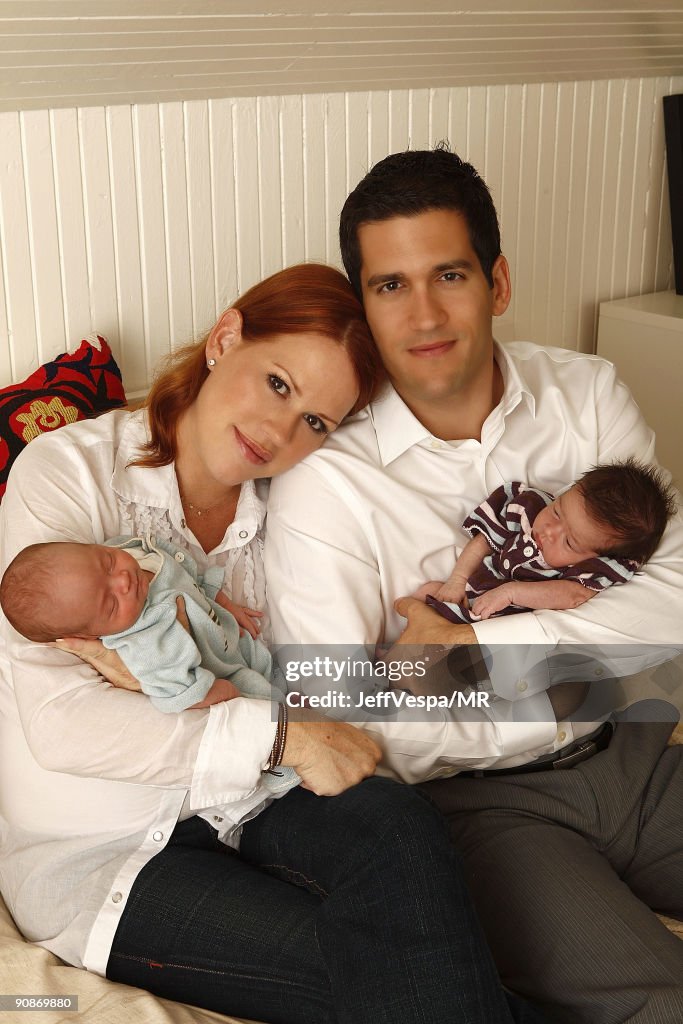 Molly Ringwald, Her Husband Panio Gianopoulos, And Their Twins Adele And Roman