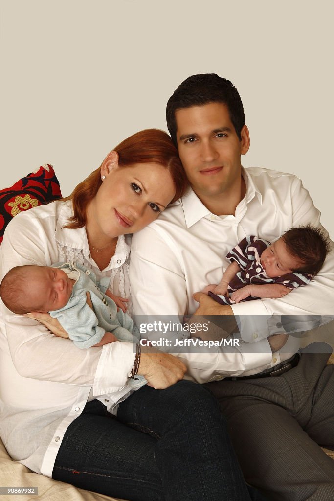 Molly Ringwald, Her Husband Panio Gianopoulos, And Their Twins Adele And Roman