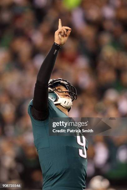 Nick Foles of the Philadelphia Eagles celebrates his fourth quarter touchdown pass against the Minnesota Vikings in the NFC Championship game at...