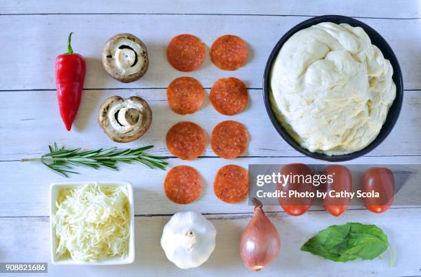 pizza ingredients - pizza ingredients stock pictures, royalty-free photos & images