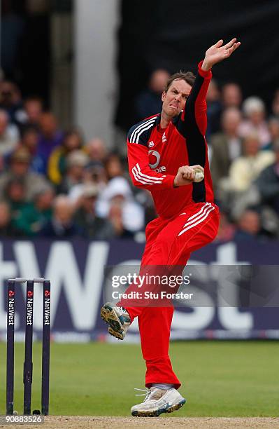 England bowler Graeme Swann bowls during the 6th NatWest ODI between England and Australia at Trent Bridge at Trent Bridge on September 17, 2009 in...