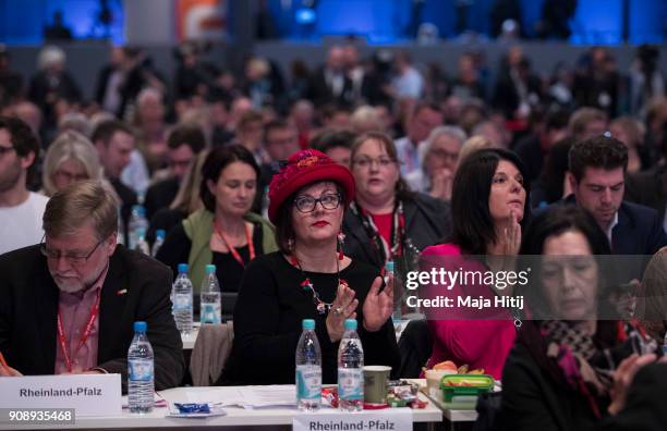 Delegates applause during the German Social Democrats federal congress on January 21, 2018 in Bonn, Germany. The SPD is holding the congress to...