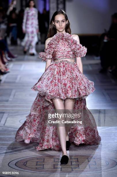 Model walks the runway at the Giambattista Valli Spring Summer 2018 fashion show during Paris Haute Couture Fashion Week on January 22, 2018 in...