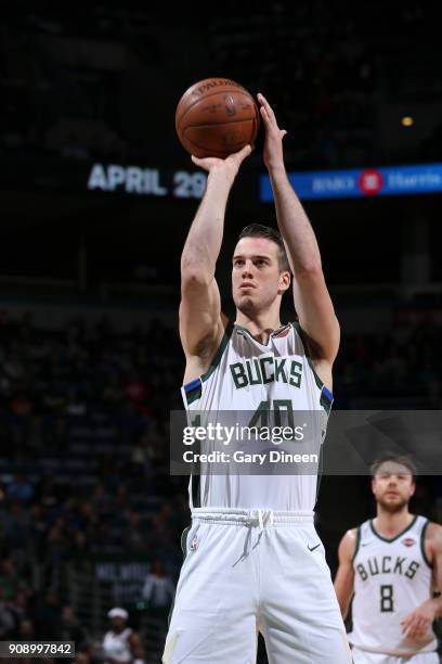 Marshall Plumlee of the Milwaukee Bucks shoots the ball against the Phoenix Suns on January 22, 2018 at the BMO Harris Bradley Center in Milwaukee,...