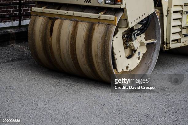 roller - asphalt roller stock pictures, royalty-free photos & images