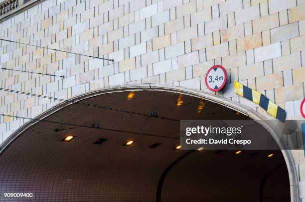 tunnel - warsaw bus stock pictures, royalty-free photos & images