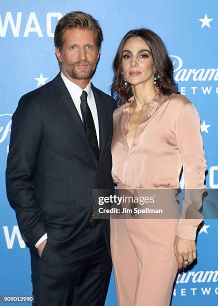 Actors Paul Sparks and Annie Parisse attend the "Waco" world premiere at Jazz at Lincoln Center on January 22, 2018 in New York City.