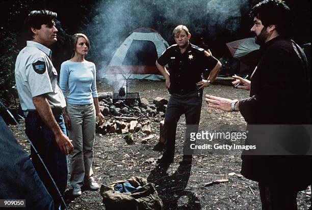 Bill Pullman, Bridget Fonda, Brendan Gleeson star in the movie "Lake Placid."