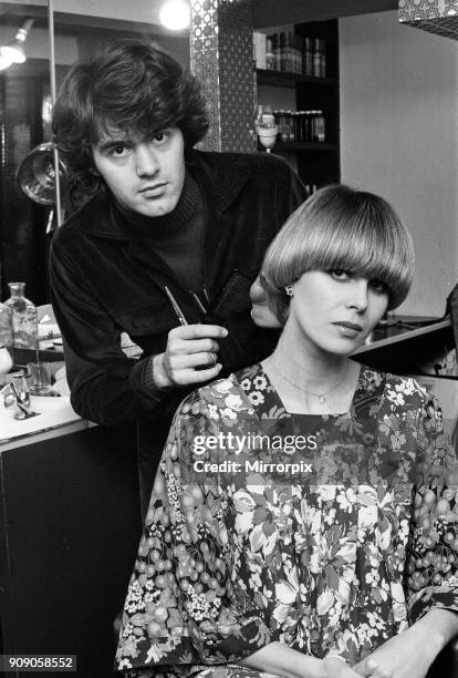 Actress Joanna Lumley models her 'Purdey' haircut with its creator, hairdresser John Frieda. January 1977.