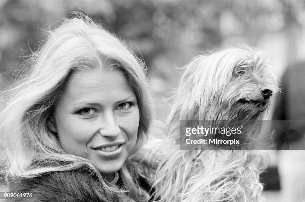 Dagmar Winkler, Miss Germany, Miss World Contestant, Photo-call at the Britannia Hotel, Grosvenor Square, London, 30th October 1977. Pictured with...