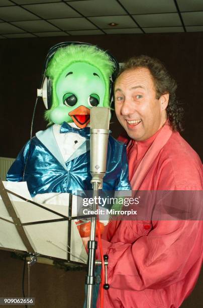 Keith Harris and Orville recording the Roy Castle record, 31st August 1994.