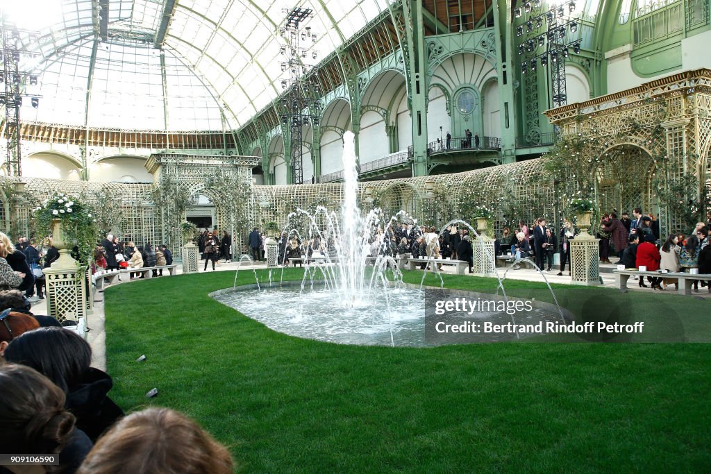 Chanel : Front Row - Paris Fashion Week - Haute Couture Spring Summer 2018