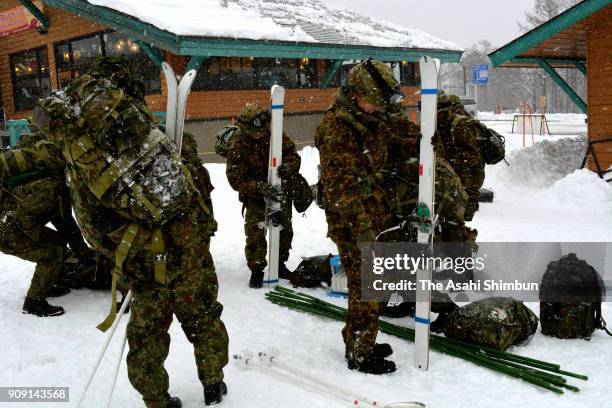 Self-Defense Force members deploying in the rescue operation arrive at the Kusatsu Kokusai Ski Resort on January 23, 2018 in Kusatsu, Gunma, Japan....
