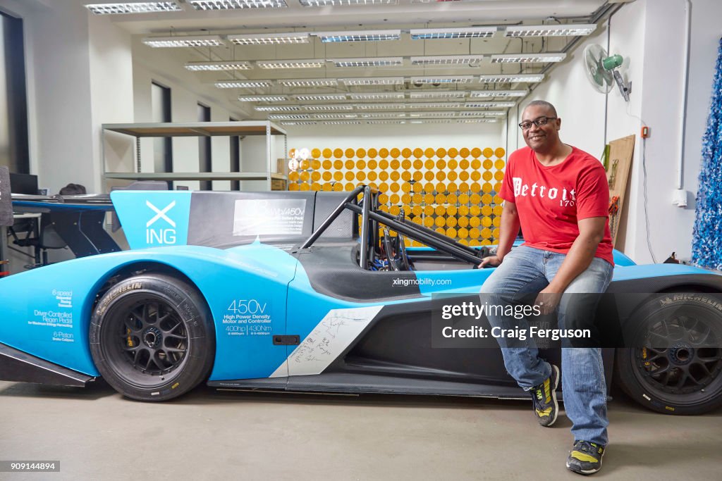 Azizi Tucker, CTO of Xing Mobility with their prototype...