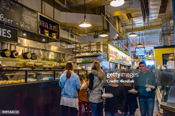 grand central market a los angeles california usa - grand central market los angeles foto e immagini stock