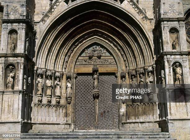 Morella, province of Castellon, El Maestrazgo, Valencian Community, Spain. The Archpriestal Church of Saint Mary. It was built during the 13th and...