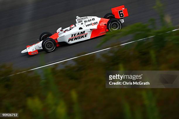 Ryan Briscoe, drives the Team Penske Dallara Honda during practice for the IndyCar Series Bridgestone Indy Japan 300 Mile on September 18, 2009 at...